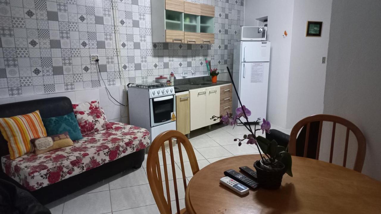 Cozinha Equipada Em Apartamento Para Alugar Em Torres Rs Екстер'єр фото